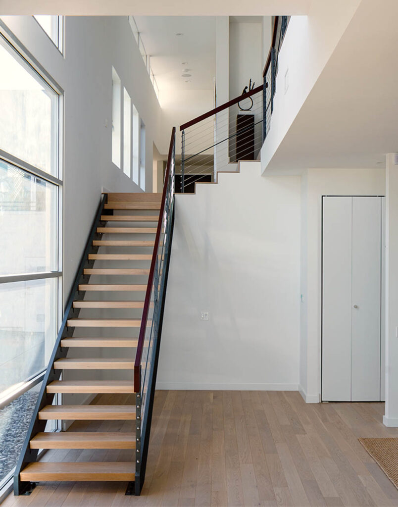 3550MountainViewAve_Stairs